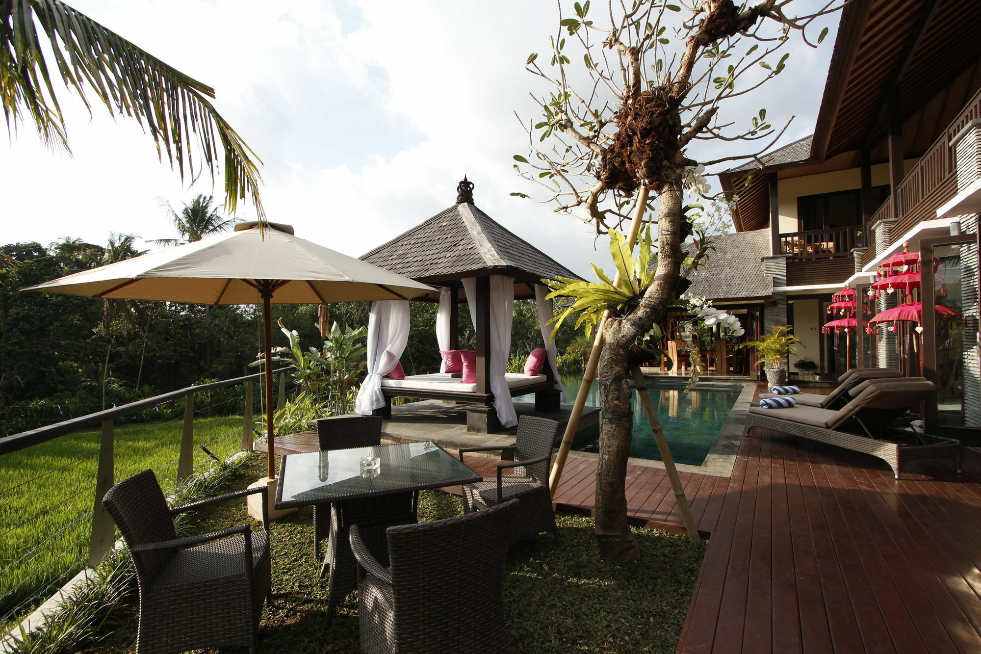 The Bale Tokek Villa Kuta  Exterior photo